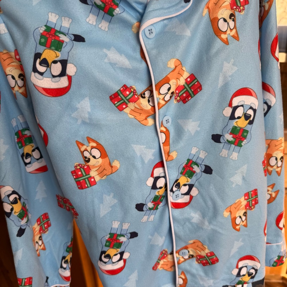 Bluey Christmas Kids Pajama Set Sz Small 6/7 - Picture 2 of 4